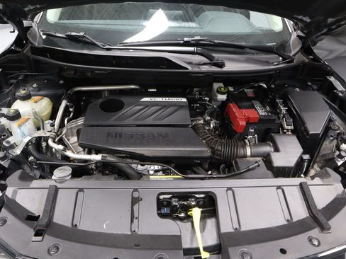 Certified 2025 Nissan Rogue SV image 13