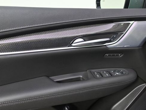 New 2025 Cadillac XT5 Sportv w/ Technology Package image 22