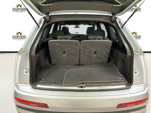 Used 2025 Audi Q7 3.0T Premium Plus AWD/4WD image 28