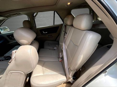 Used 2005 Cadillac SRX V8 w/ Preferred Equipment Group AWD/4WD image 21
