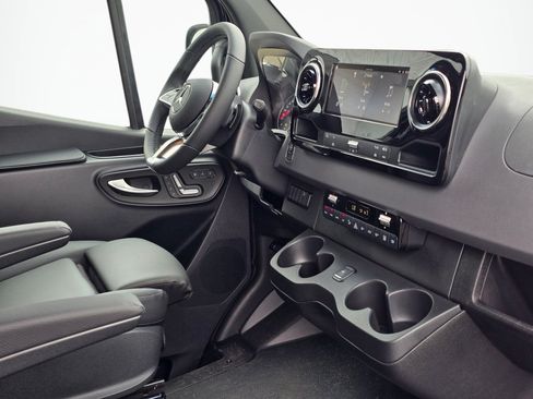 New 2026 Mercedes-Benz Sprinter 2500 image 26