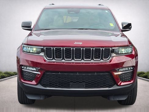 Used 2025 Jeep Grand Cherokee Limited AWD/4WD image 3