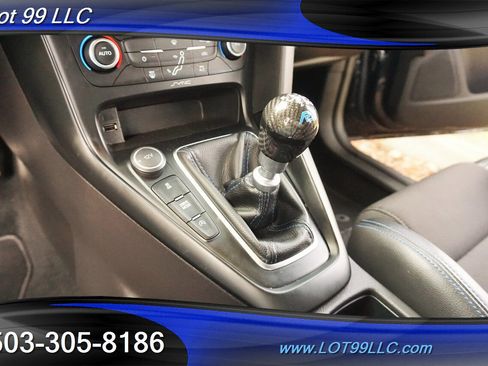 Used 2017 Ford Focus RS image 24