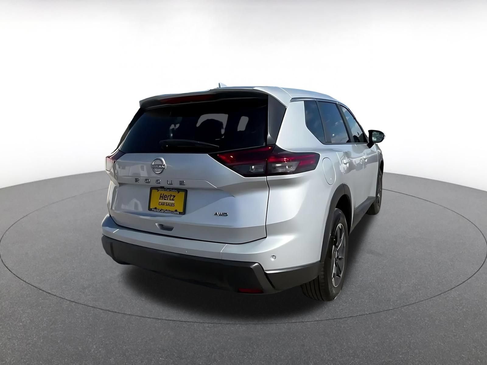 Used 2025 Nissan Rogue SV AWD/4WD image 12