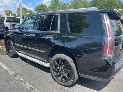 Used 2015 Cadillac Escalade Luxury AWD/4WD image 4