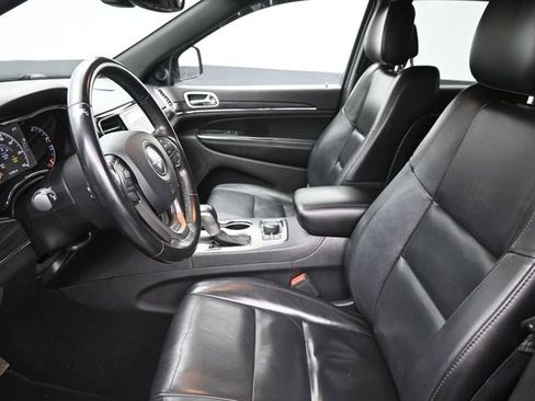 Used 2019 Jeep Grand Cherokee Limited AWD/4WD image 17
