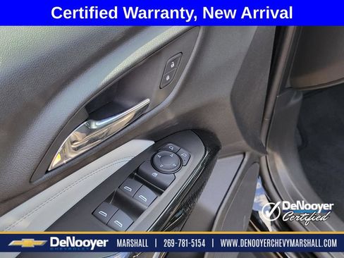 Used 2025 Chevrolet Trax LT FWD image 7