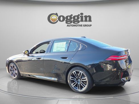 New 2026 BMW 530i w/ M Sport Package RWD image 4