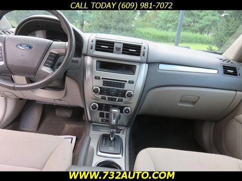 Used 2012 Ford Fusion Hybrid FWD image 18
