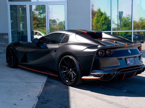 Used 2023 Ferrari 812 GTS RWD image 17
