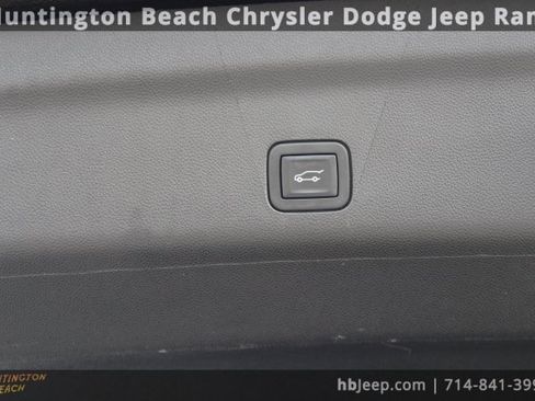 Used 2024 Chevrolet Suburban RST w/ Luxury Package image 40