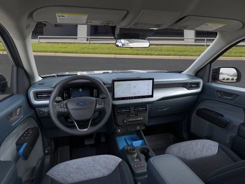 New 2025 Ford Maverick XLT w/ XLT Luxury Package image 9