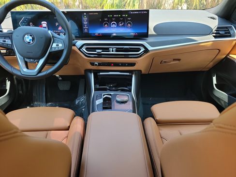 Used 2024 BMW 330i Sedan w/ Premium Package RWD image 14