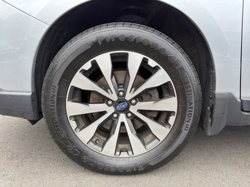Used 2017 Subaru Outback 2.5i Limited AWD/4WD image 28