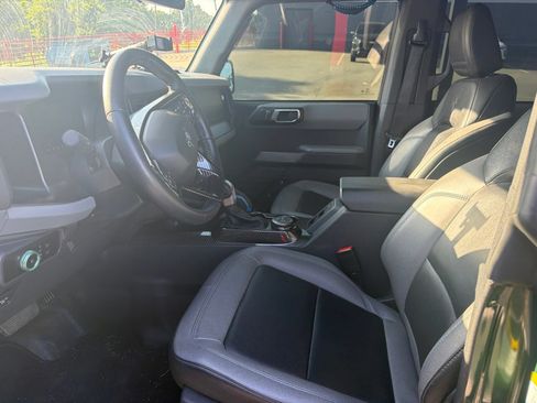 Used 2023 Ford Bronco Black Diamond AWD/4WD image 5