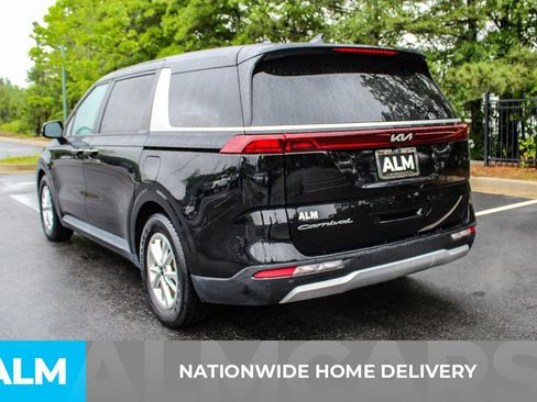 Used 2022 Kia Carnival LX FWD image 5