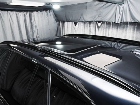 Used 2022 BMW X5 M50i w/ Executive Package image 87