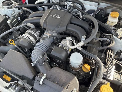 Used 2024 Toyota GR86 Premium image 13