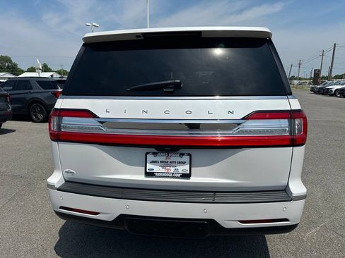 Used 2018 Lincoln Navigator Reserve w/ Technology Package AWD/4WD image 6