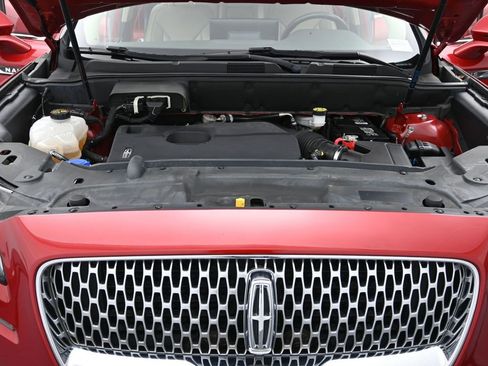 Used 2021 Lincoln Nautilus FWD image 37