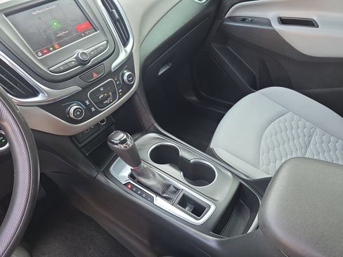 Used 2020 Chevrolet Equinox LS w/ LS Convenience Package FWD image 24