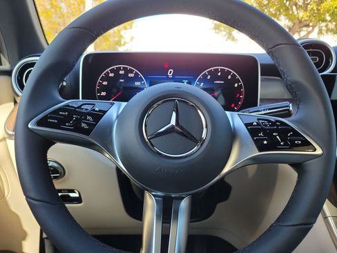 New 2026 Mercedes-Benz GLC 300 image 28