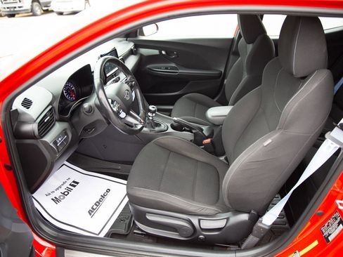 Used 2019 Hyundai Veloster N N image 20