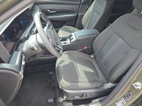 Used 2025 Hyundai Tucson SEL FWD image 18