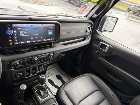 Used 2024 Jeep Wrangler Sahara w/ Technology Group image 22