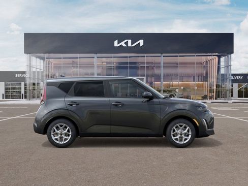 New 2025 Kia Soul LX image 8