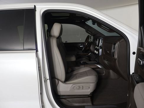 Used 2019 GMC Sierra 1500 SLT image 33