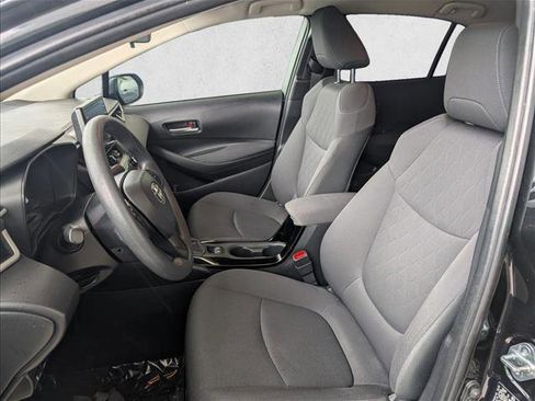 Used 2021 Toyota Corolla LE image 16