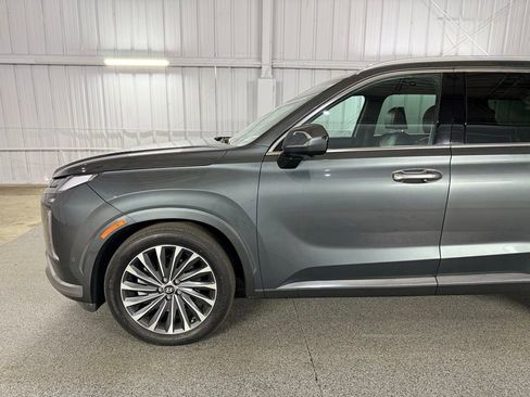 Used 2024 Hyundai Palisade Calligraphy image 15