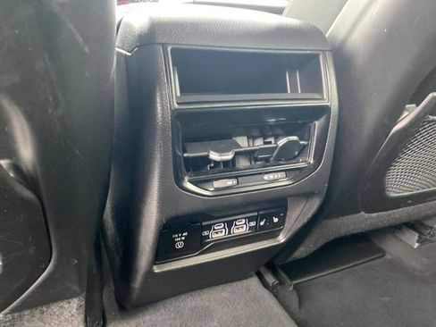 Used 2023 Jeep Grand Cherokee Limited image 19