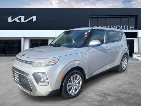 Used 2020 Kia Soul LX image 1