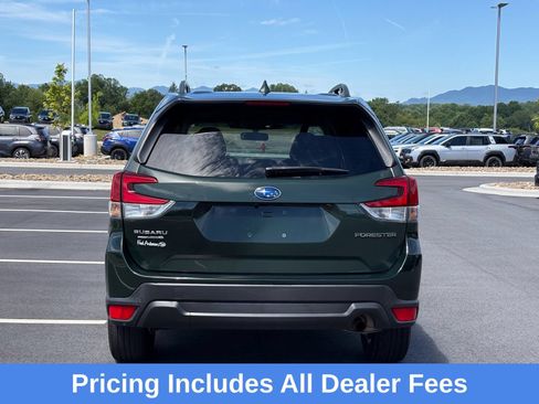 Used 2023 Subaru Forester Premium AWD/4WD image 8