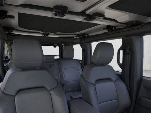New 2026 Ford Bronco Badlands AWD/4WD image 11