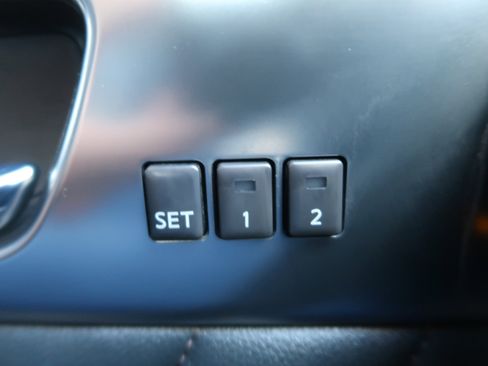 Used 2010 INFINITI FX35 2WD w/ Navigation Pkg image 24