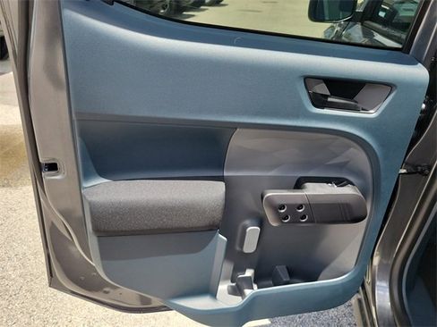 New 2025 Ford Maverick XL image 13