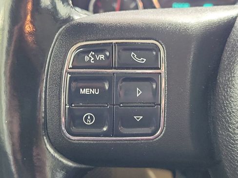 Used 2011 Jeep Wrangler Sahara w/ Connectivity Group AWD/4WD image 23