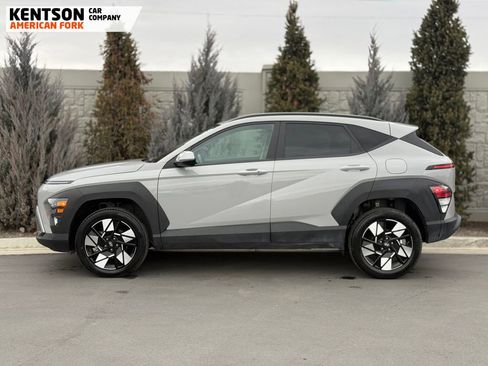 Used 2025 Hyundai Kona SEL image 4