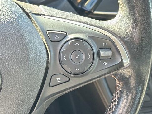 Used 2018 Buick Envision Essence image 29
