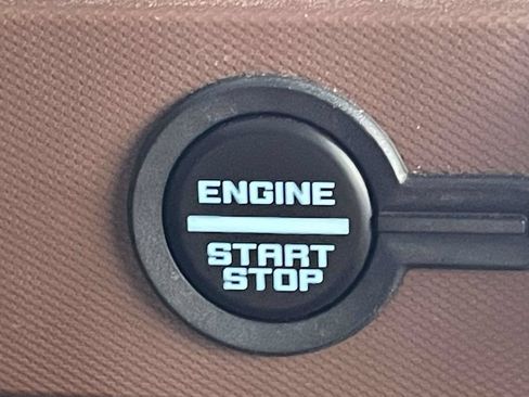 Used 2024 Ford Bronco Outer Banks AWD/4WD image 25