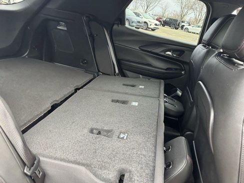 Used 2025 Chevrolet TrailBlazer RS image 34