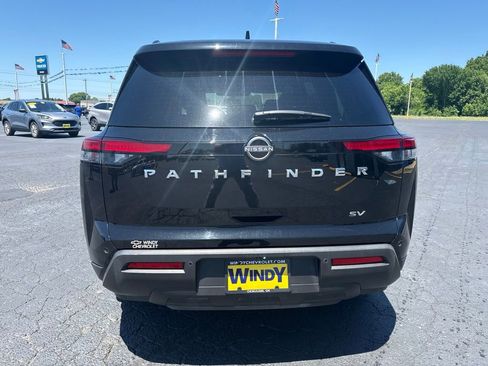 Used 2022 Nissan Pathfinder SV FWD image 3