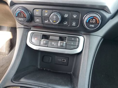 Certified 2023 GMC Acadia SLE w/ Driver Convenience Package FWD image 15