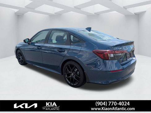 Used 2025 Honda Civic Sport image 5
