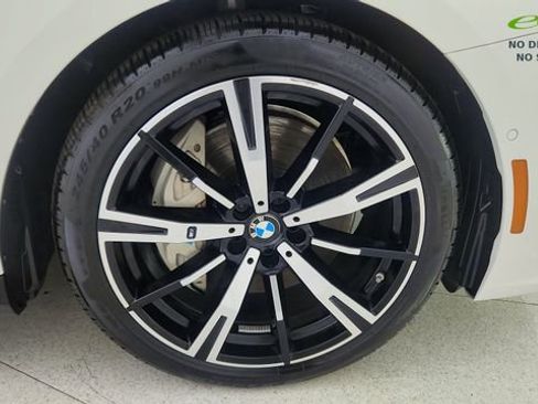 Used 2025 BMW 540i xDrive w/ M Sport Package AWD/4WD image 56