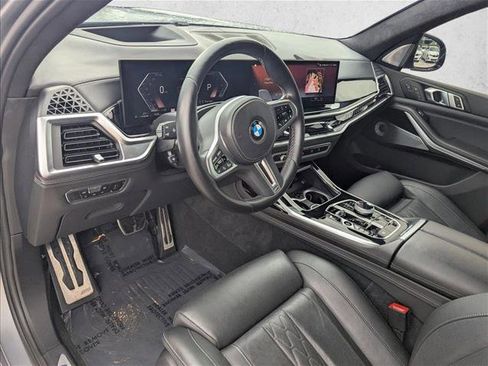 Certified 2023 BMW X7 M60i w/ Executive Package image 10