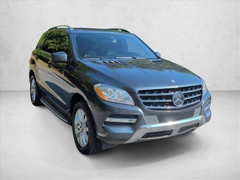 Used 2015 Mercedes-Benz ML 250 BlueTEC 4MATIC image 3